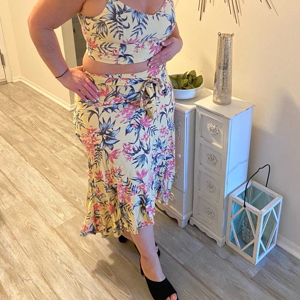 Skirt crop top